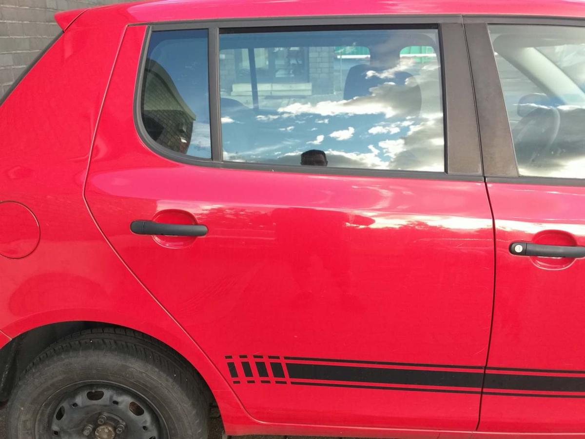 Skoda Fabia 2 5J original Tür hinten rechts Coridarot LF3K Fließheck Bj.2012